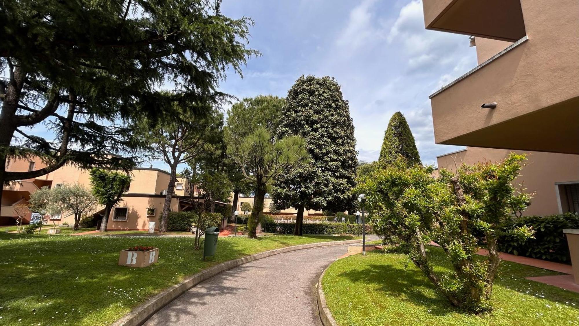 Prestige Garda Home - La Madonnina Пескиера дел Гарда Екстериор снимка